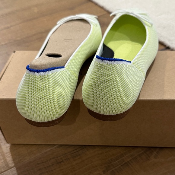 New In Box Rothy's Neon Lime Ballet Flats Size 8.5 - Picture 4 of 5